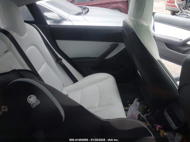 2019 TESLA MODEL 3 5YJ3E1EA8KF431762 Photo 7