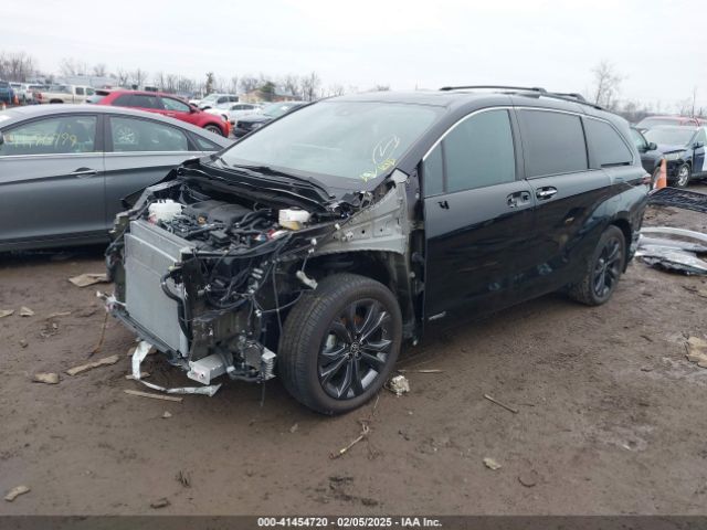 5TDDRKEC7MS036230 Toyota Sienna Xse