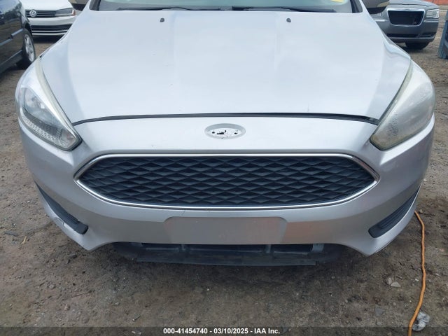 Ford FOCUS SE 2015 1FADP3K20FL350657 Image 6