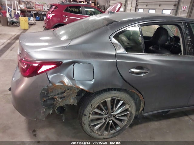 JN1EV7AR1JM610743 Infiniti Q50 3.0t Luxe