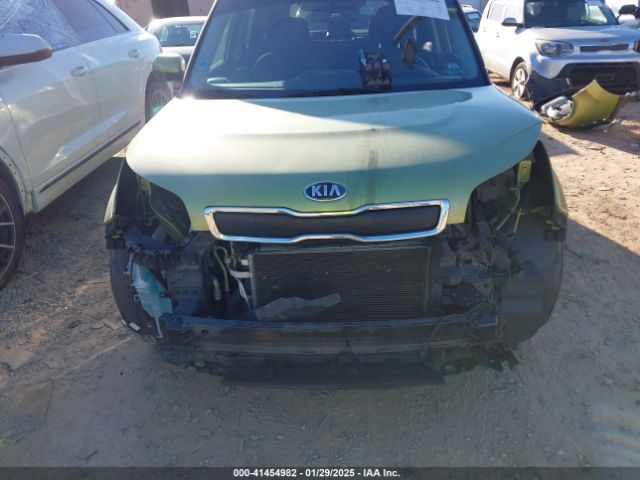 KNDJN2A26G7832915 KIA Soul