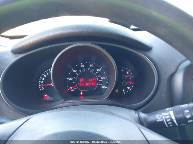 KNDJN2A26G7832915 KIA Soul