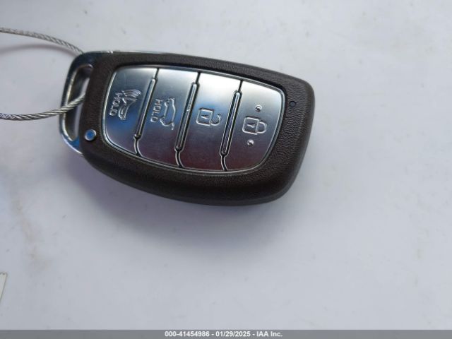 KM8J33A46HU408274 Hyundai Tucson Se Plus