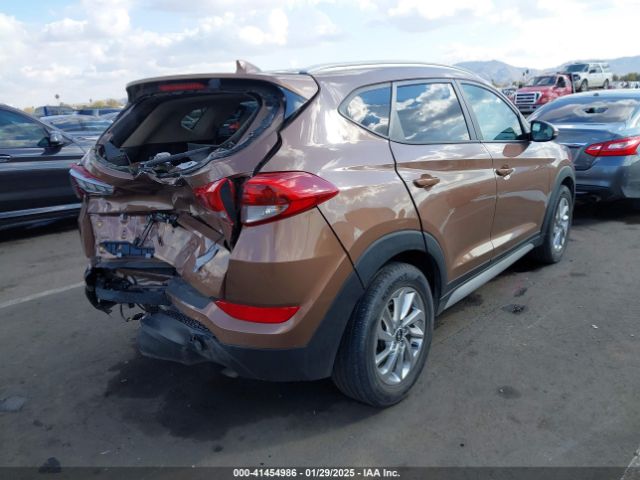 KM8J33A46HU408274 Hyundai Tucson Se Plus