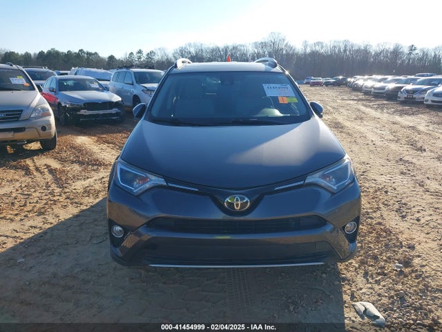 JTMWFREV1HJ712539 Toyota Rav4 Xle