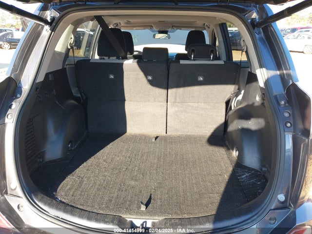 JTMWFREV1HJ712539 Toyota Rav4 Xle