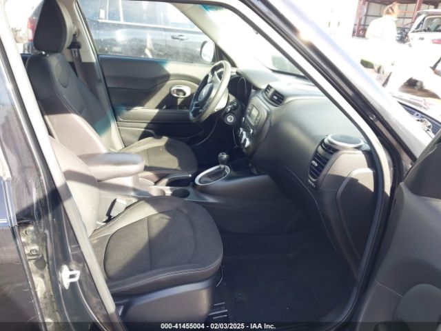 KNDJN2A28G7381647 KIA Soul