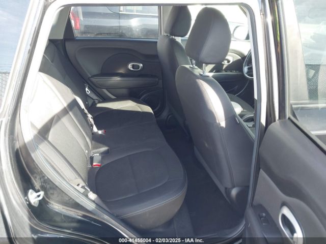 KNDJN2A28G7381647 KIA Soul