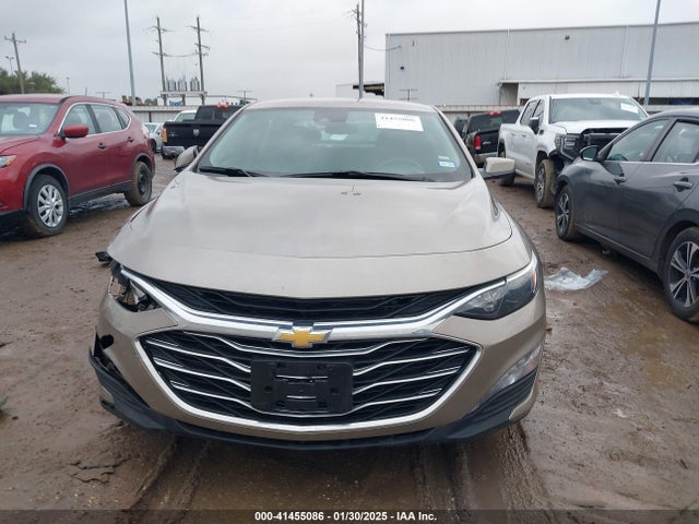1G1ZD5ST9SF148916 Chevrolet Malibu Fwd 1lt