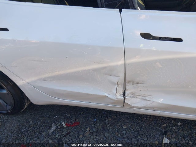 2023 TESLA MODEL 3 5YJ3E1EA0PF611244 Photo 5