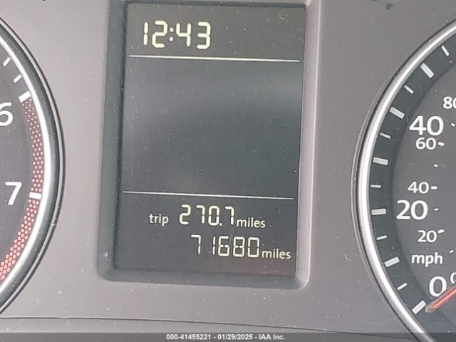 1VWAT7A34FC025436 Volkswagen Passat 1.8t Wolfsburg Edition
