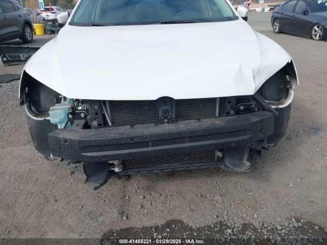 1VWAT7A34FC025436 Volkswagen Passat 1.8t Wolfsburg Edition