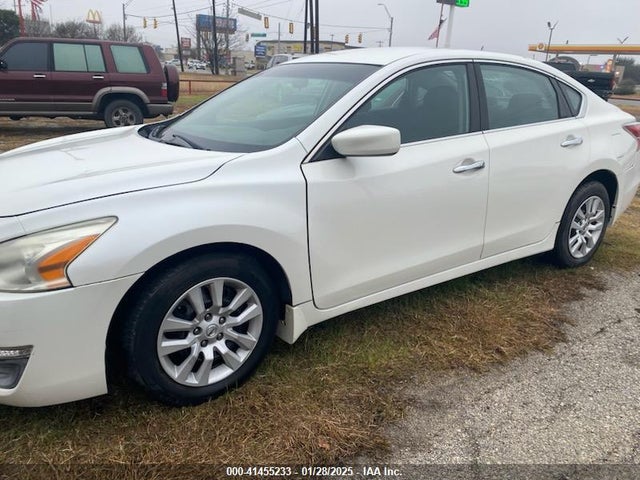 Nissan Altima 2.5 S 2014 1N4AL3APXEC100224 Image 2