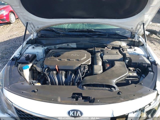 5XXGT4L35JG238414 KIA Optima Lx