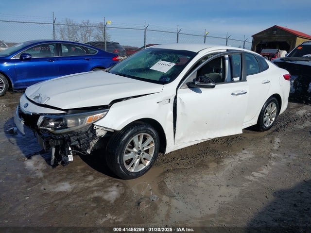 5XXGT4L35JG238414 KIA Optima Lx
