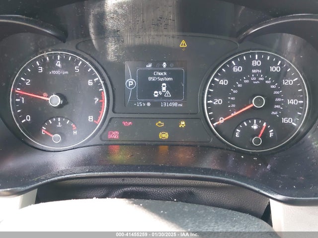 5XXGT4L35JG238414 KIA Optima Lx