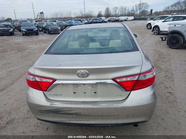 Toyota CAMRY LE 2015 4T4BF1FK1FR486231 Image 16
