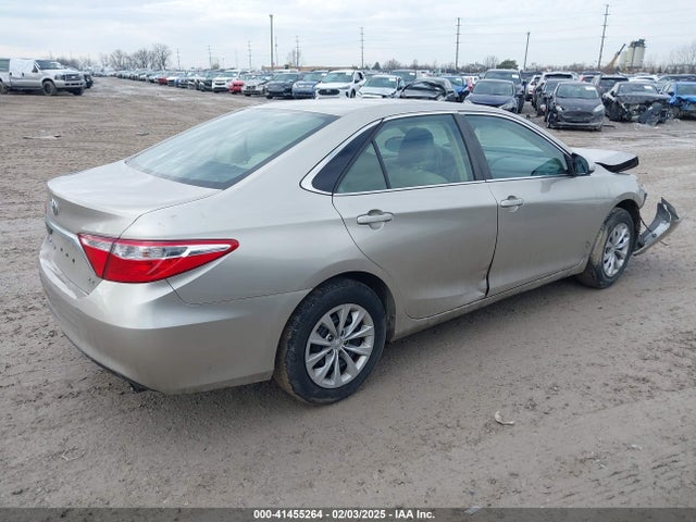 Toyota CAMRY LE 2015 4T4BF1FK1FR486231 Image 4