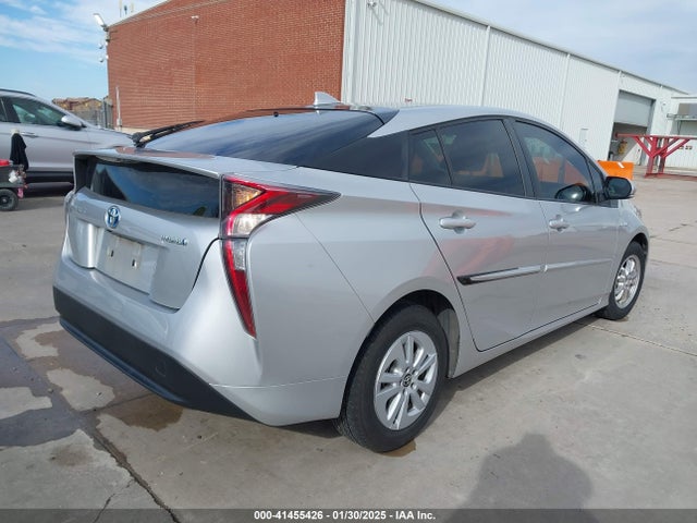 JTDKBRFU9G3010519 Toyota Prius Two