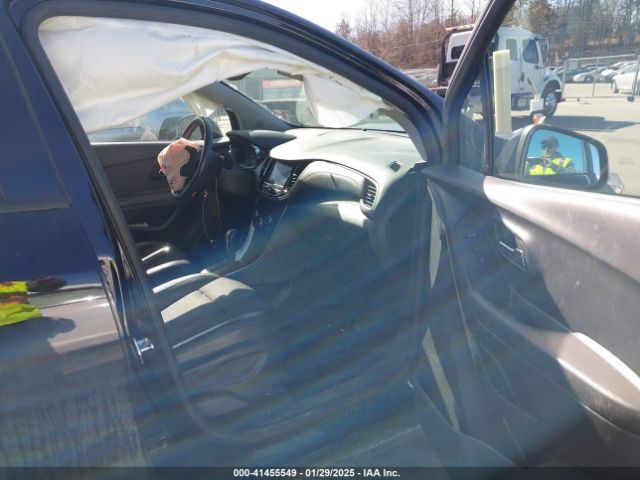 KL7CJPSB9MB332768 Chevrolet Trax Awd Lt