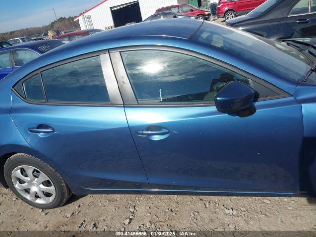 3MZBN1U74JM252031 Mazda Mazda3 Sport