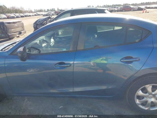 3MZBN1U74JM252031 Mazda Mazda3 Sport