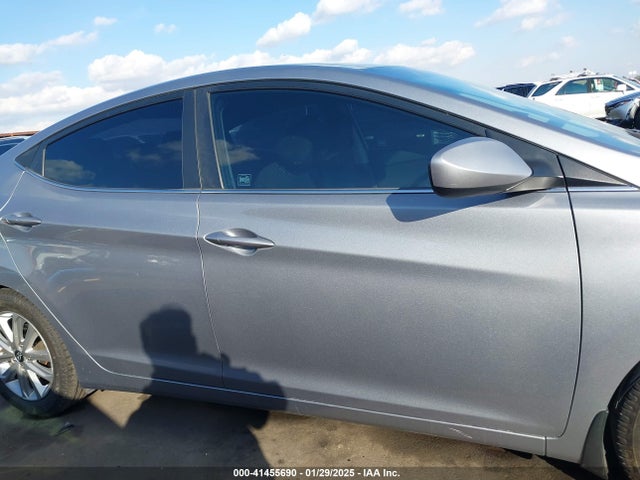 Hyundai ELANTRA SE 2015 KMHDH4AE0FU344985 Image 13