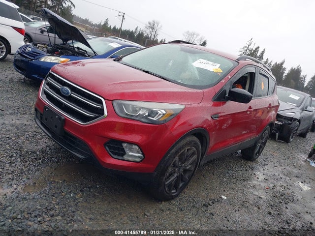 1FMCU9GD3JUA24944 Ford ESCAPE SE