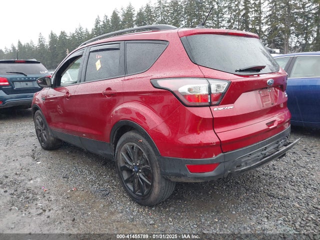 1FMCU9GD3JUA24944 Ford ESCAPE SE