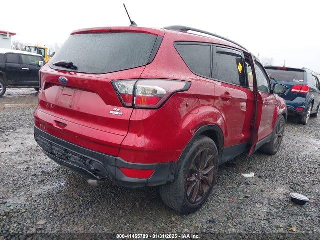 1FMCU9GD3JUA24944 Ford ESCAPE SE
