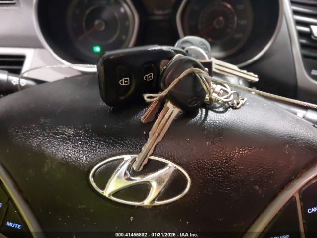 KMHDH4AE6GU519841 Hyundai ELANTRA SE
