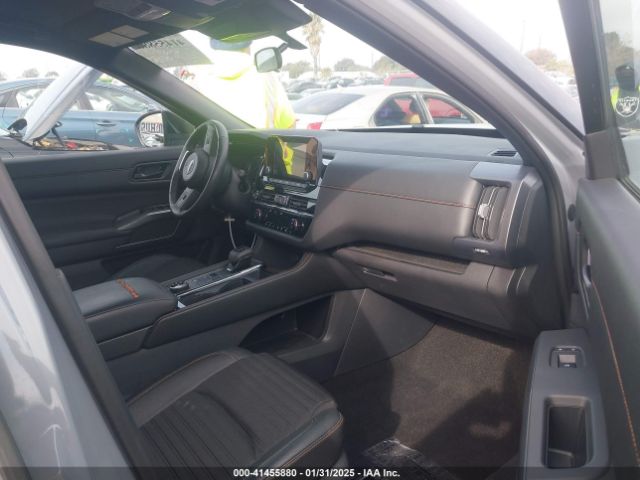 5N1DR3BD2RC251313 Nissan Pathfinder Rock Creek 4wd