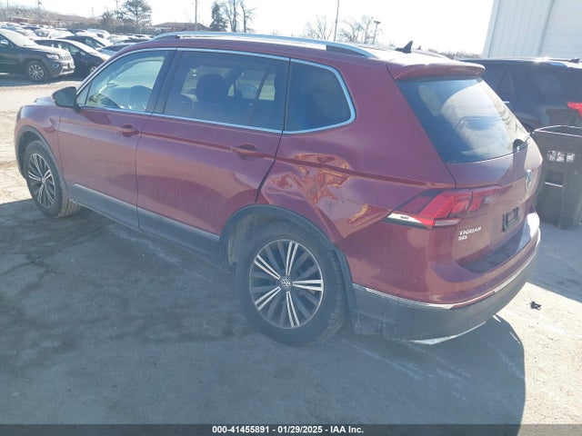 Volkswagen Tiguan 2018 3VV2B7AX3JM218828 Image 3