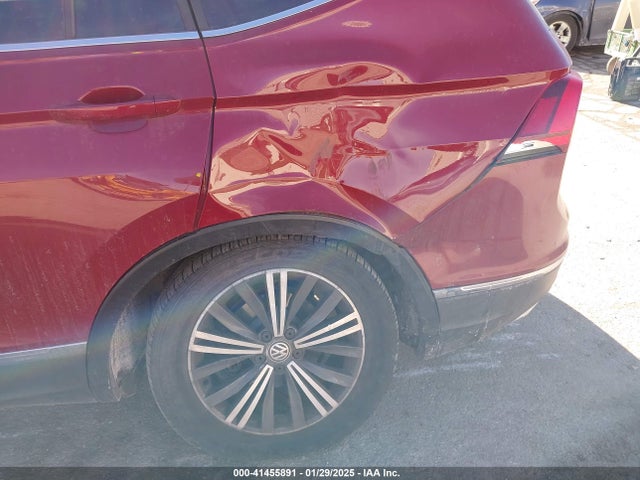 Volkswagen Tiguan 2018 3VV2B7AX3JM218828 Image 6