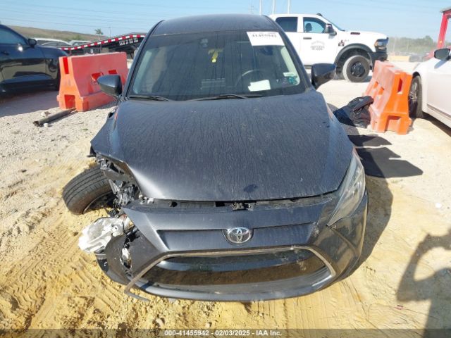 3MYDLBYV9JY312430 Toyota YARIS IA