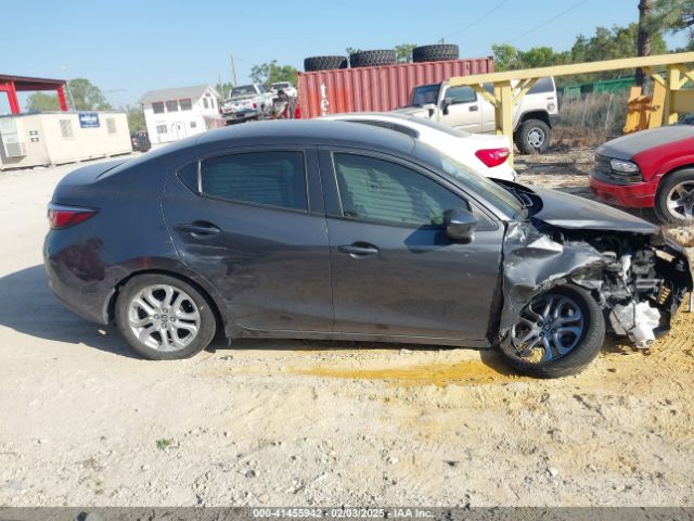 3MYDLBYV9JY312430 Toyota YARIS IA