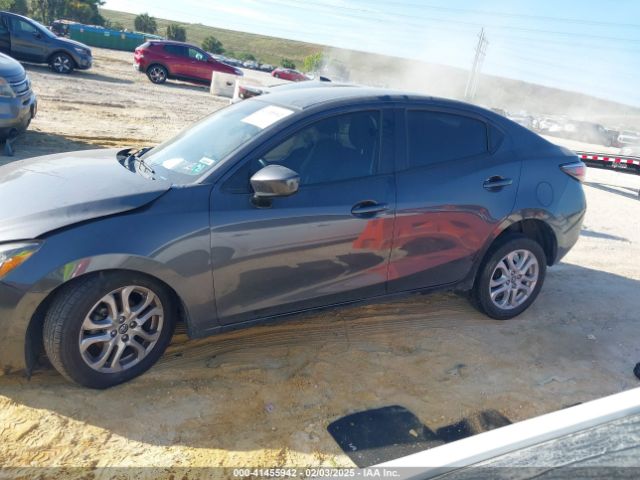 3MYDLBYV9JY312430 Toyota YARIS IA
