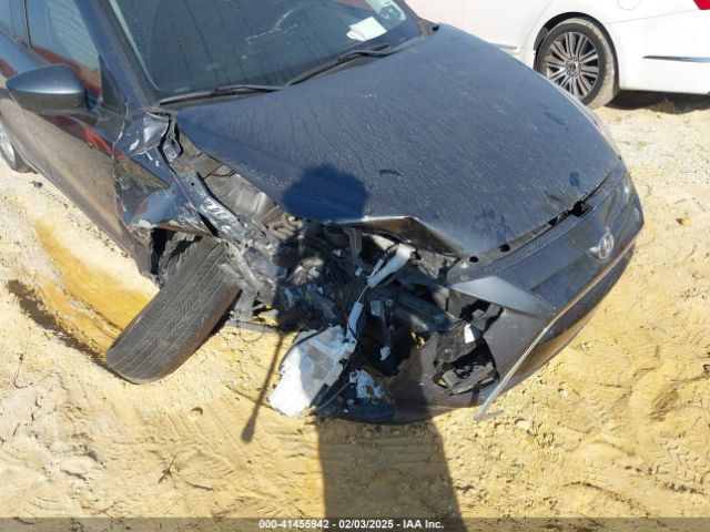 3MYDLBYV9JY312430 Toyota YARIS IA