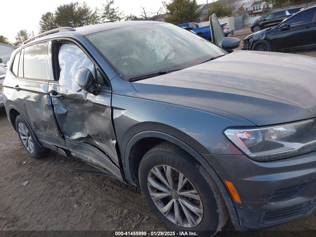 3VV0B7AX1JM123627 Volkswagen Tiguan 2.0t S