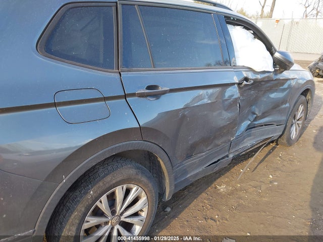 3VV0B7AX1JM123627 Volkswagen Tiguan 2.0t S