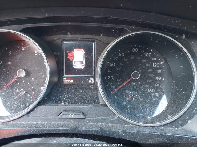 3VV0B7AX1JM123627 Volkswagen Tiguan 2.0t S