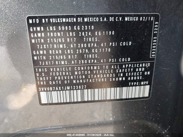 3VV0B7AX1JM123627 Volkswagen Tiguan 2.0t S