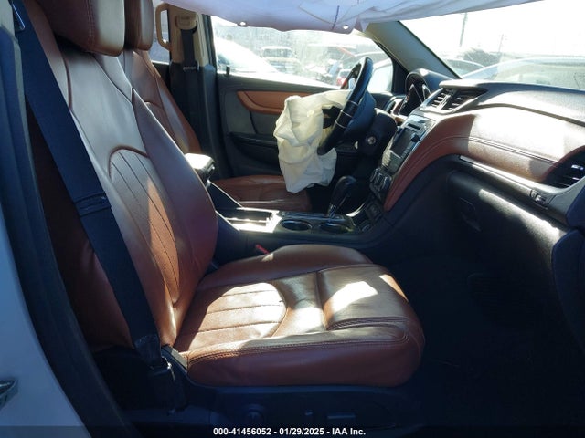 Chevrolet Traverse Premier 2017 1GNKVJKD3HJ245890 Image 5