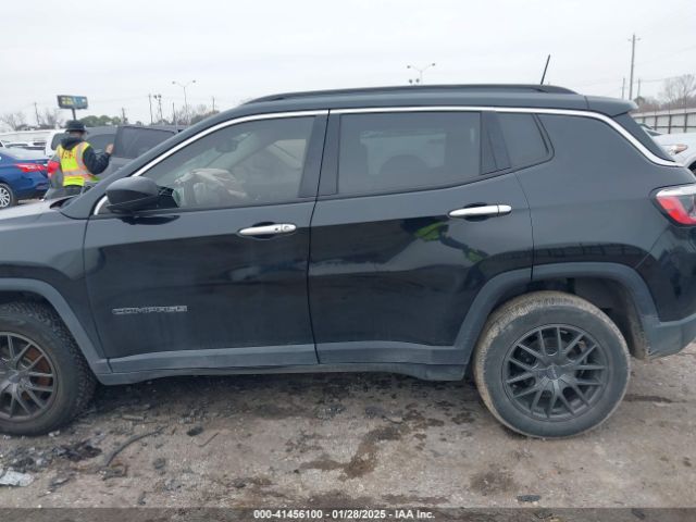 3C4NJDBB8HT624894 Jeep New Compass Latitude 4x4