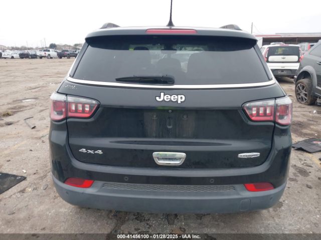 3C4NJDBB8HT624894 Jeep New Compass Latitude 4x4