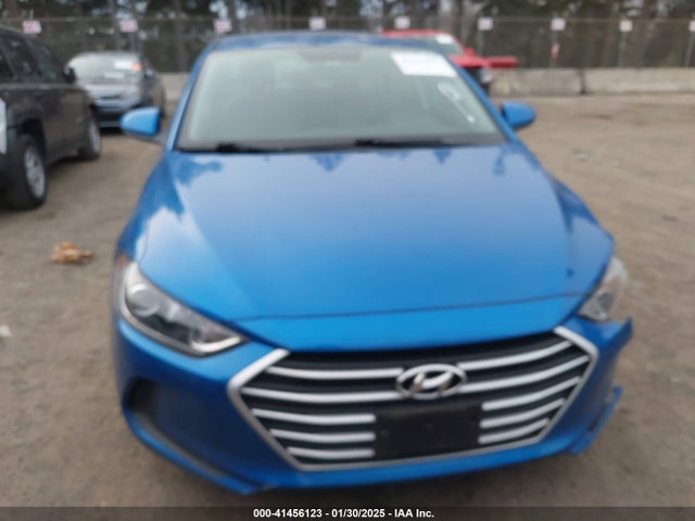 5NPD84LF9JH367064 Hyundai ELANTRA SEL