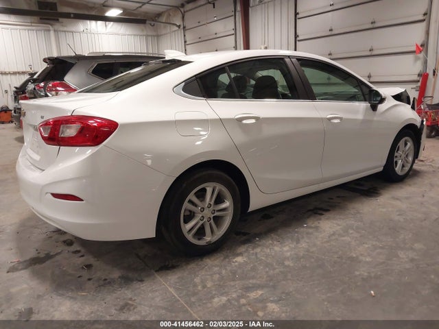 1G1BE5SM1H7235719 Chevrolet Cruze Lt Auto