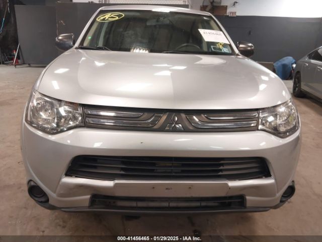 JA4AD2A39EZ005790 Mitsubishi Outlander Es