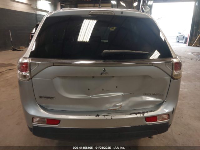 JA4AD2A39EZ005790 Mitsubishi Outlander Es