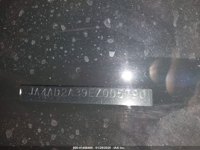 JA4AD2A39EZ005790 Mitsubishi Outlander Es
